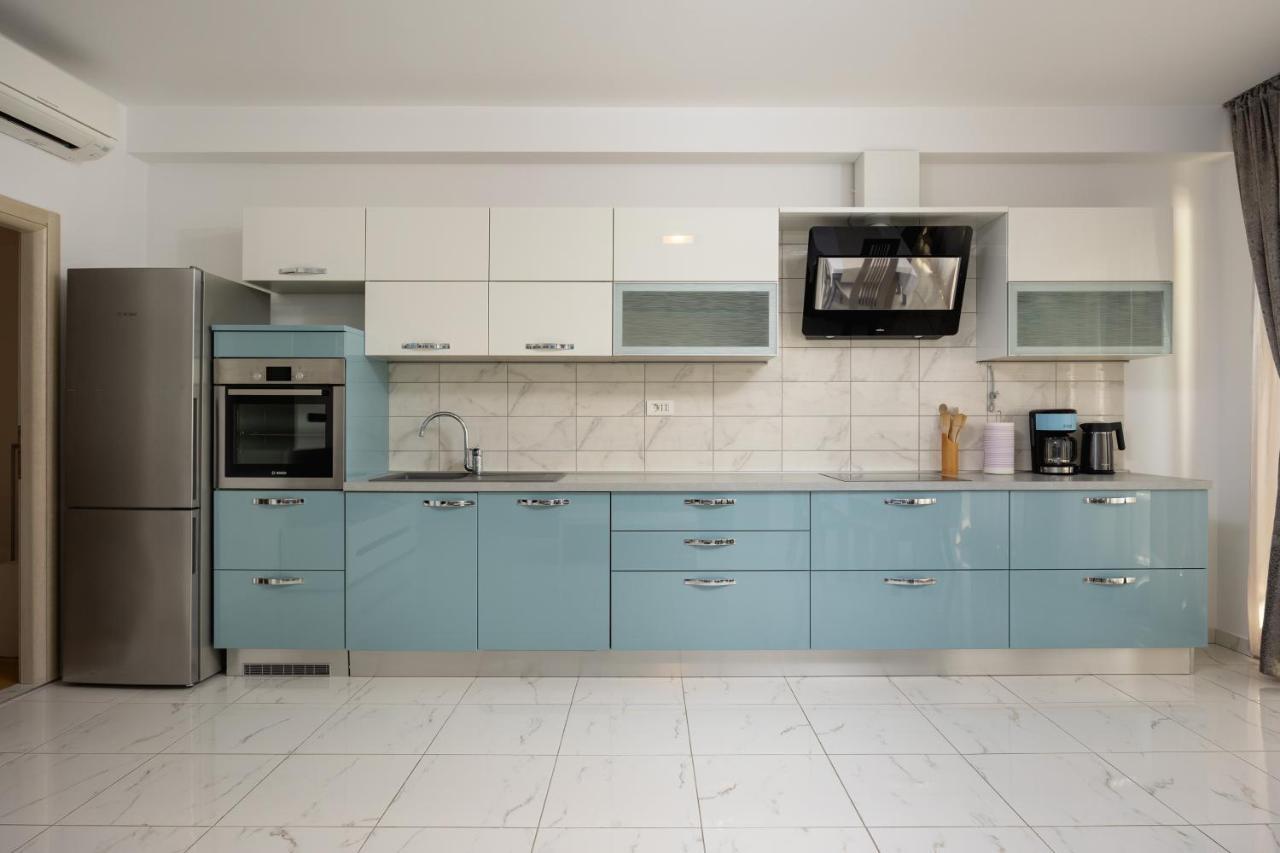 Apartments Lea โปดสตรานา ภายนอก รูปภาพ