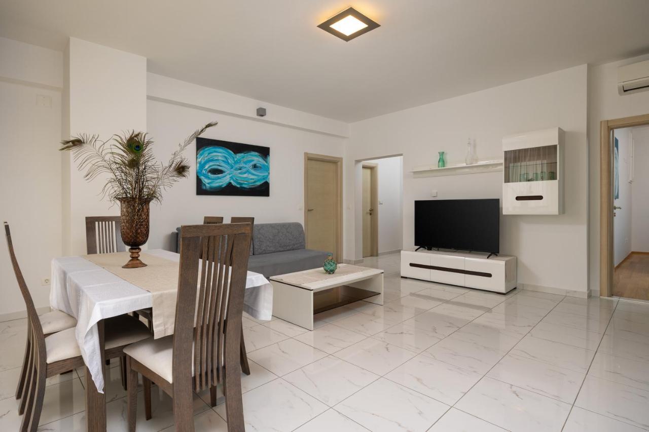 Apartments Lea โปดสตรานา ภายนอก รูปภาพ