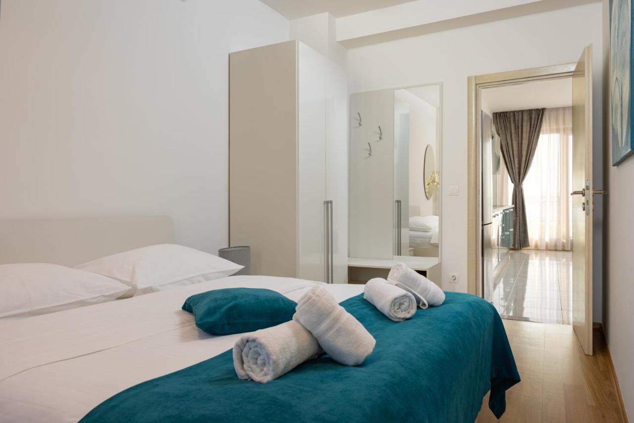 Apartments Lea โปดสตรานา ภายนอก รูปภาพ